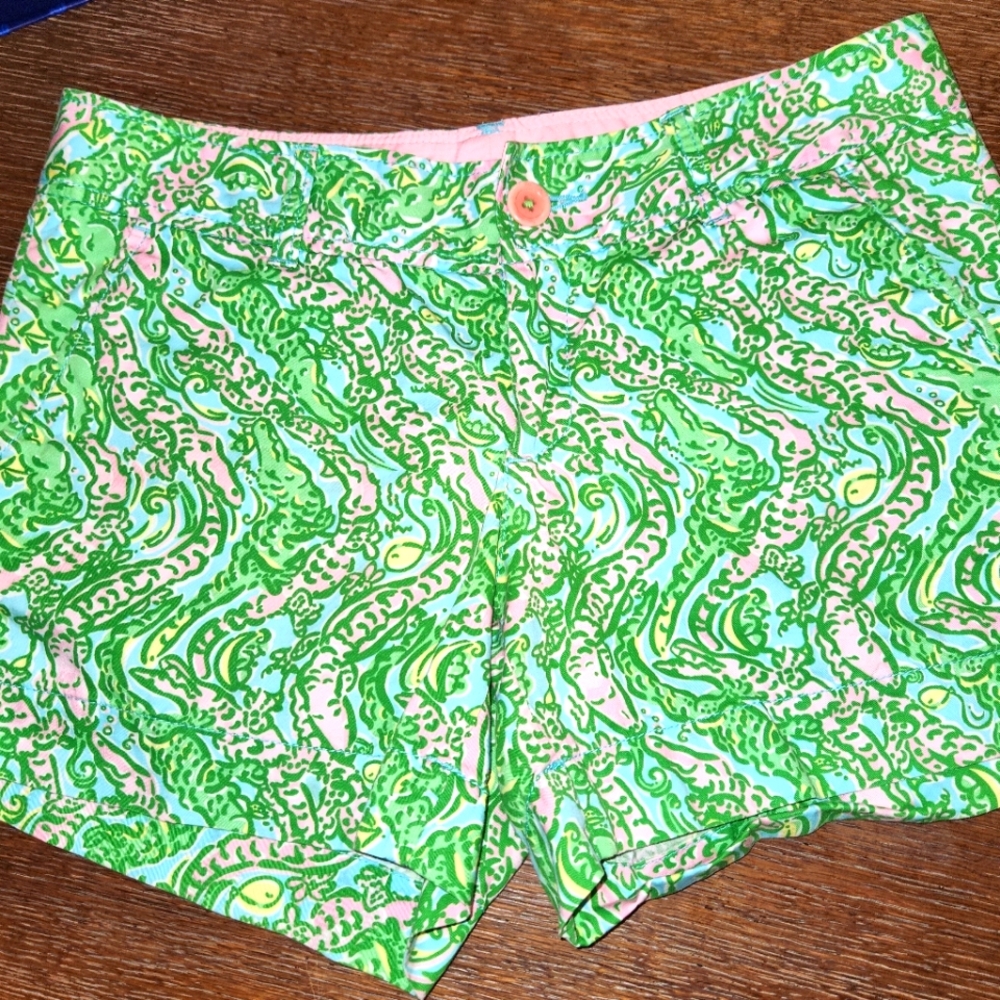 Lilly Pulitzer Ladies Size 4 "Callahan" Gator Patterned Women's Shorts